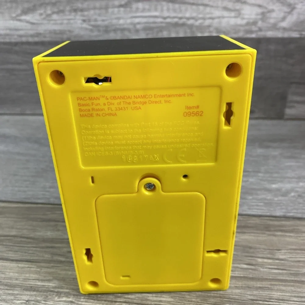 Basic Fun Pac-Man Handheld Mini Arcade Game Bandai Namco Pacman Tested Working - Picture 4 of 9